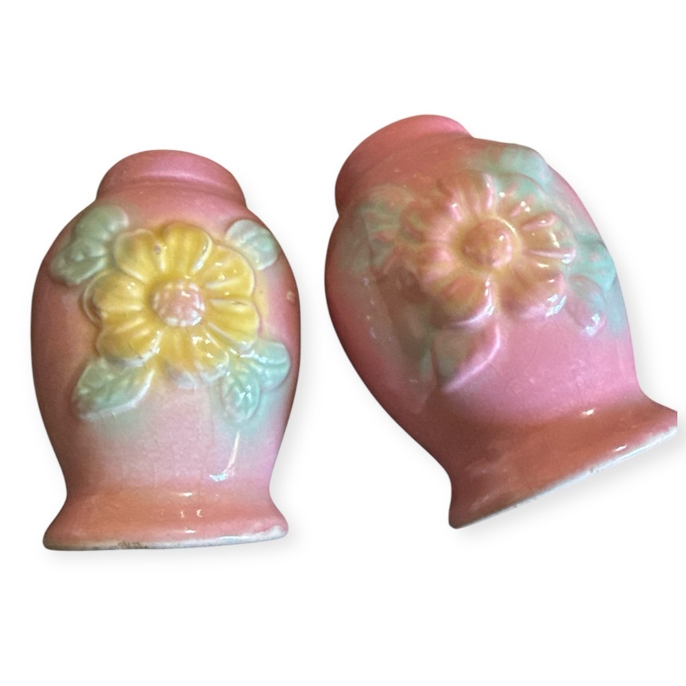 1950’s Hull Art Pottery‎ Glass Pink Sunglow Salt & Pepper Shaker Set, MCM KITCH